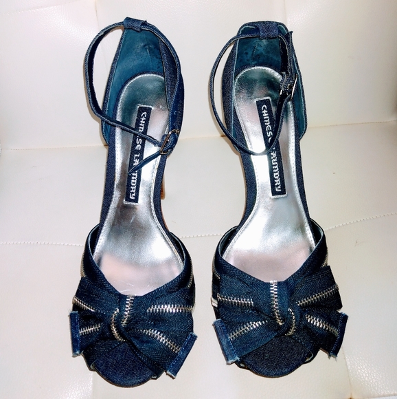 Chinese Laundry denim pumps - Picture 2 of 2